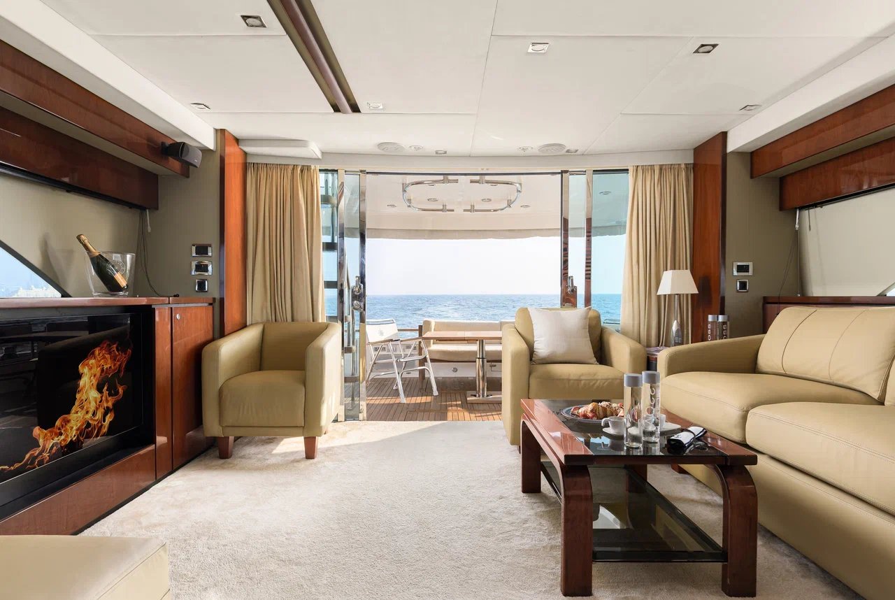 Fairline 68 VAL — фото 13