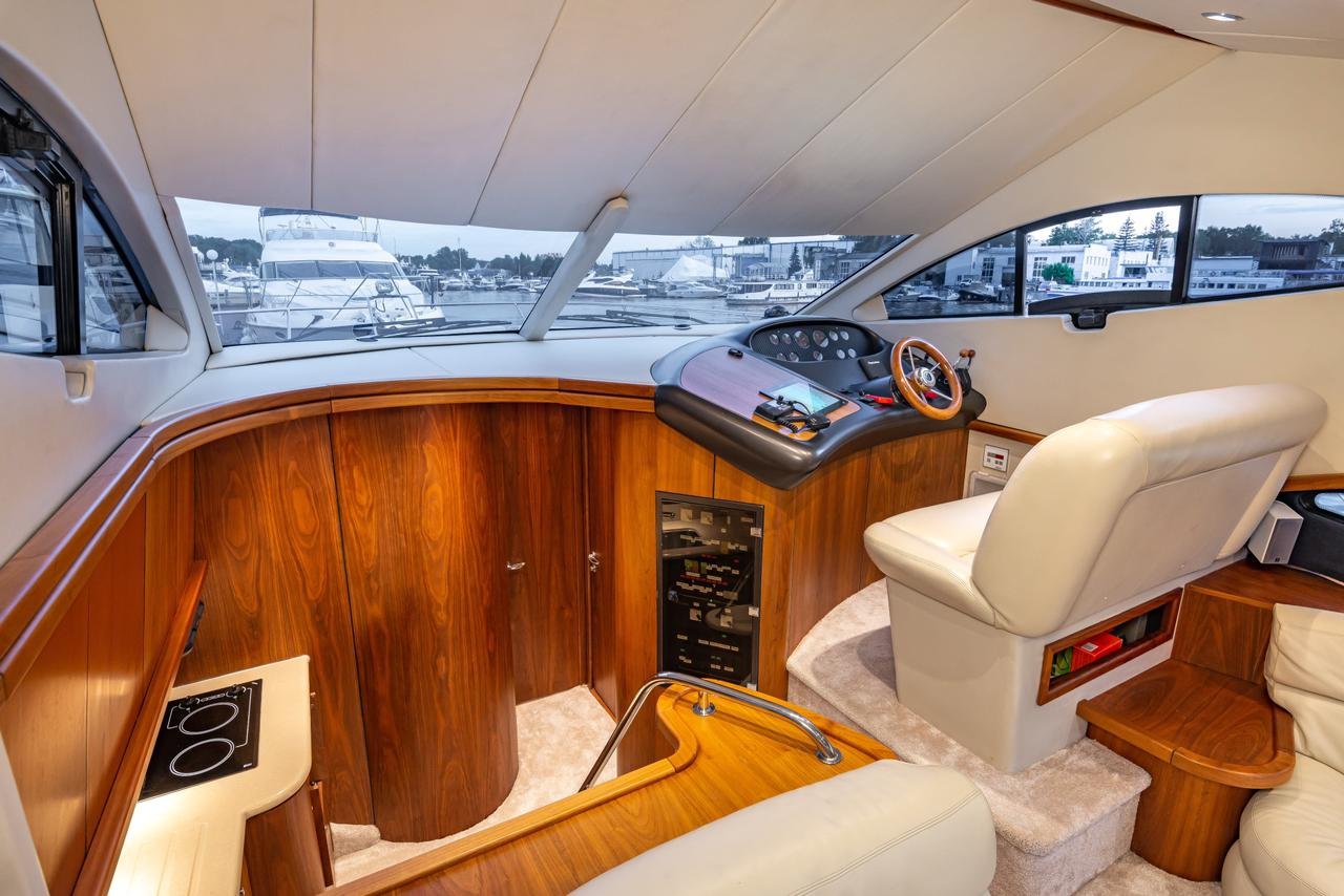 Sunseeker EVA — фото 11