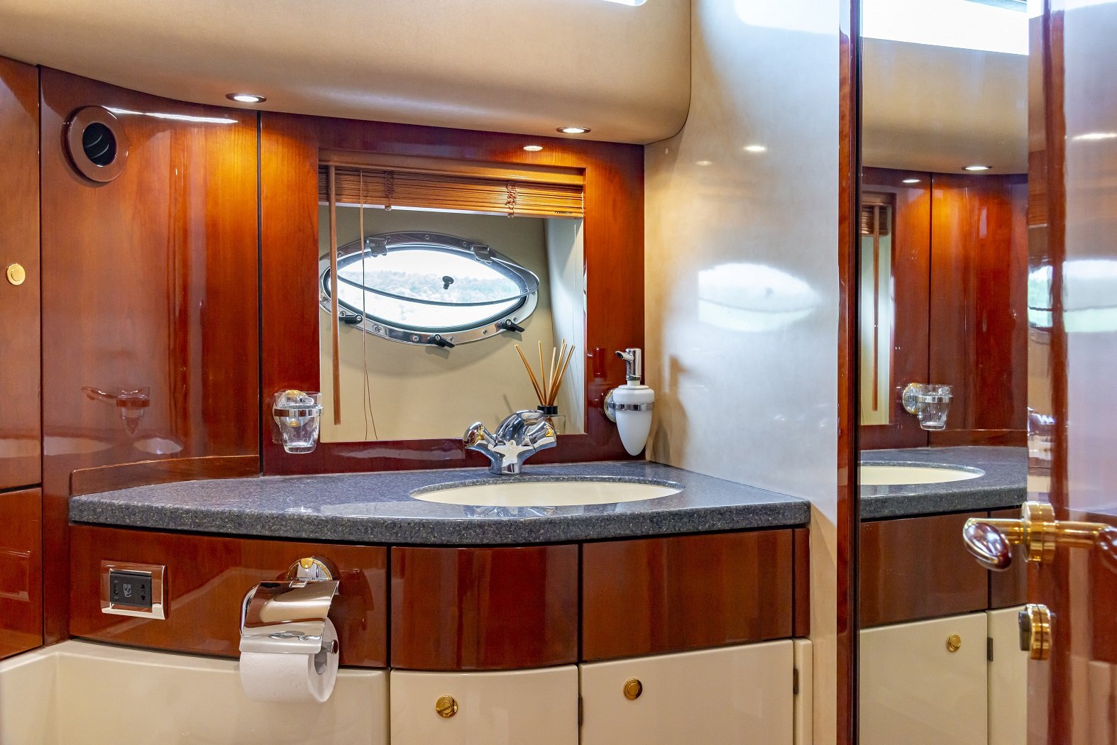 Fairline Squadron 58 — фото 17