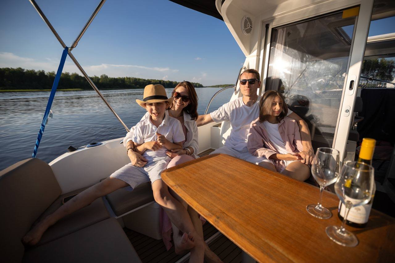 Beneteau Antares 8 — фото 2