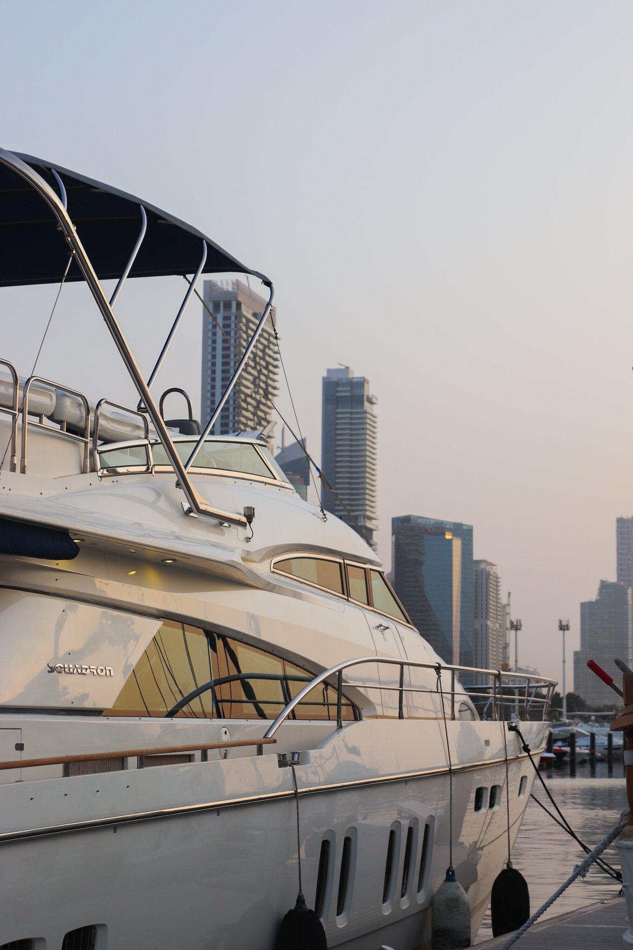 Fairline Squadron 78 “Liberty” (в будни от 3 часов, по выходным от 4) — фото 3