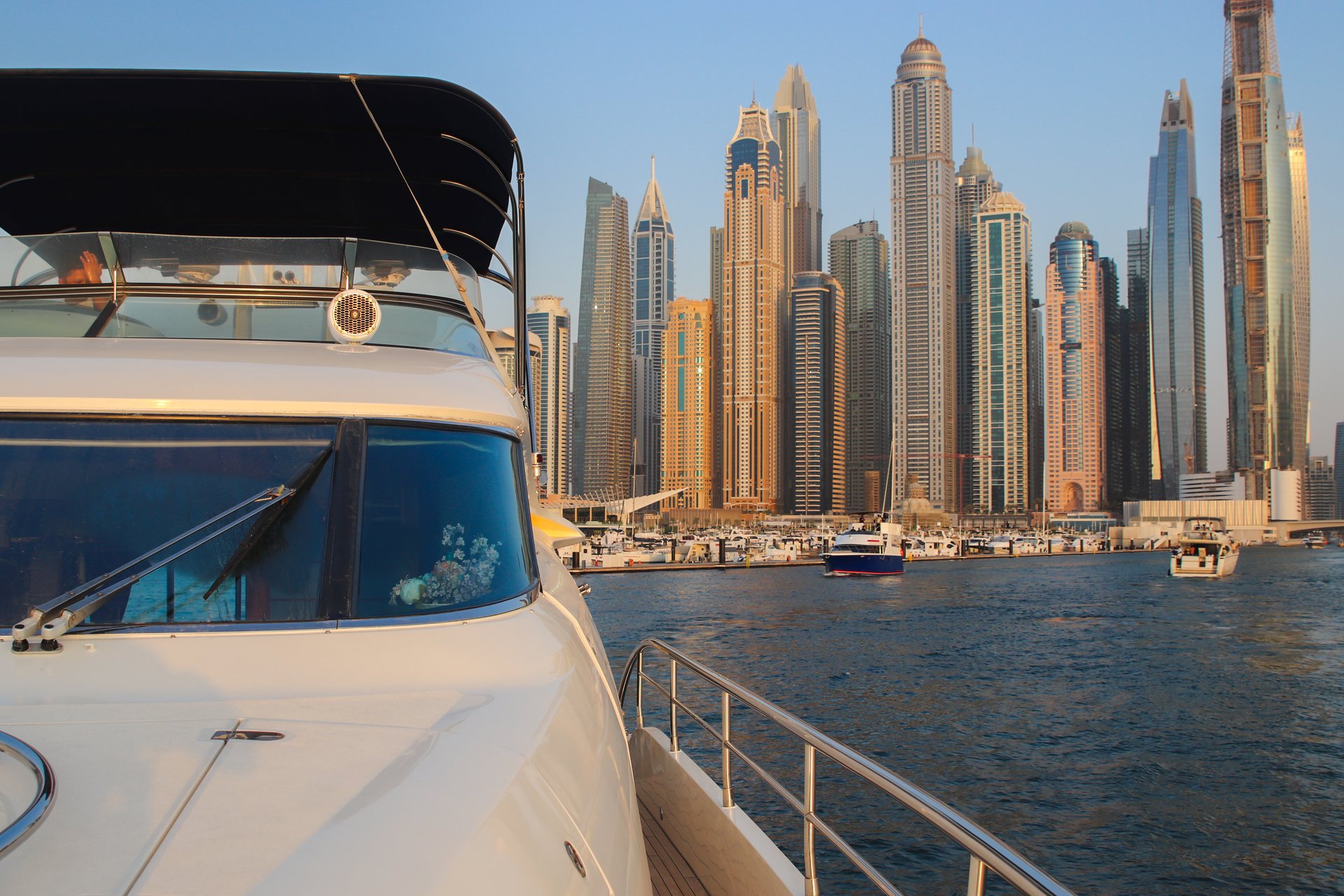 Fairline Squadron 78 “Liberty” (в будни от 3 часов, по выходным от 4) — фото 21