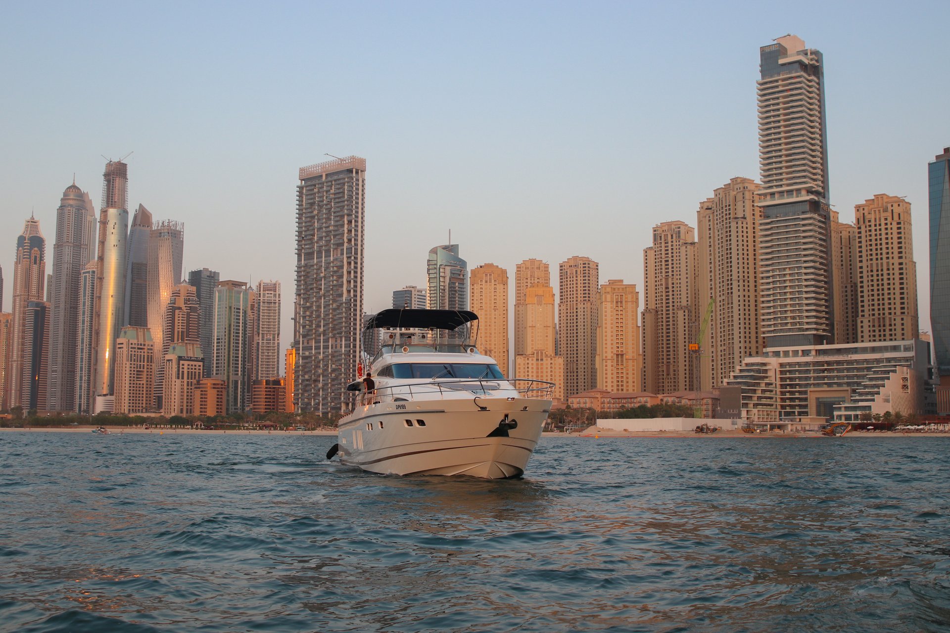 Fairline Squadron 78 “Liberty” (в будни от 3 часов, по выходным от 4) — фото 23