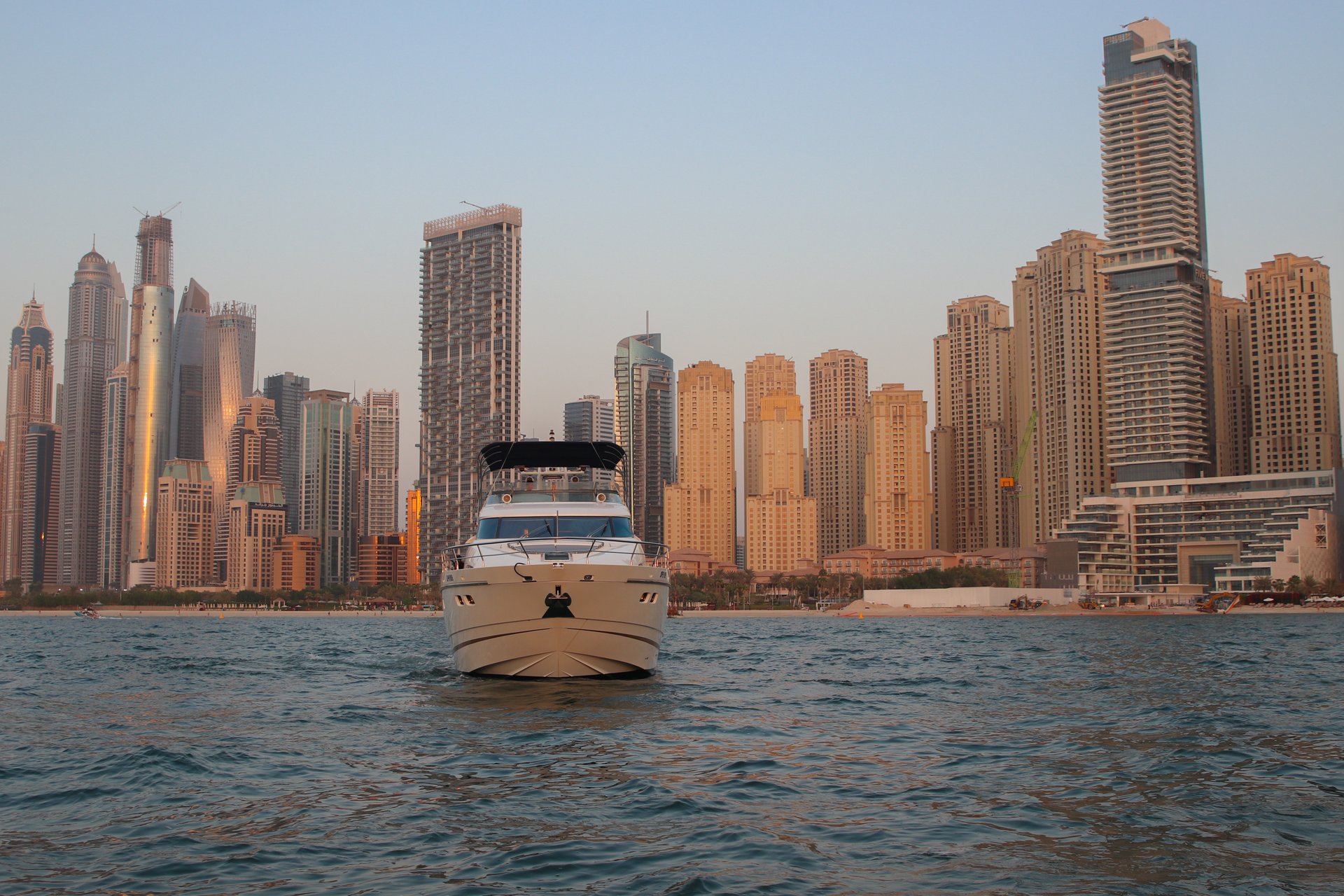 Fairline Squadron 78 “Liberty” (в будни от 3 часов, по выходным от 4) — фото 24