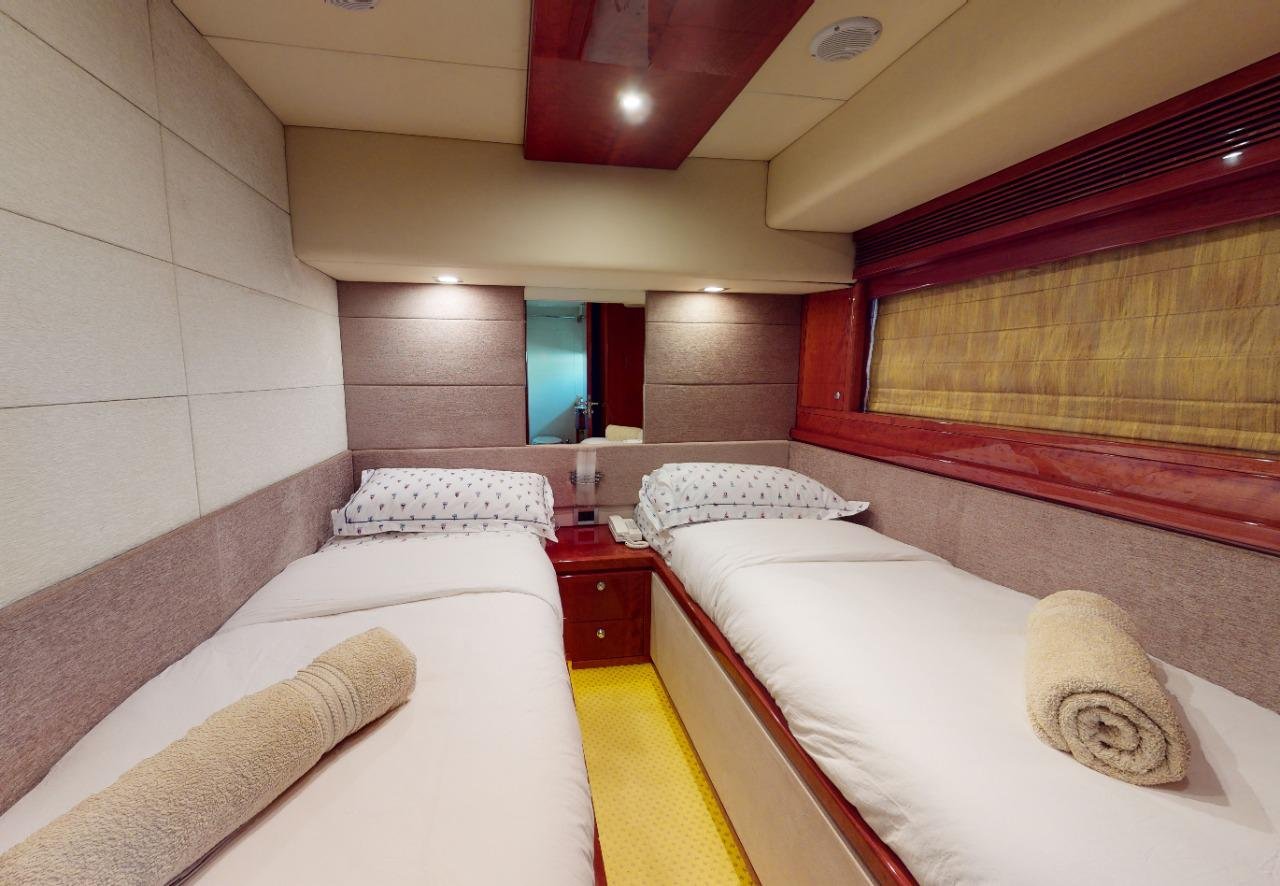 88 ft Majesty (от 3 часов, если с 15 до 19 часов в пятницу и субботу) — фото 11