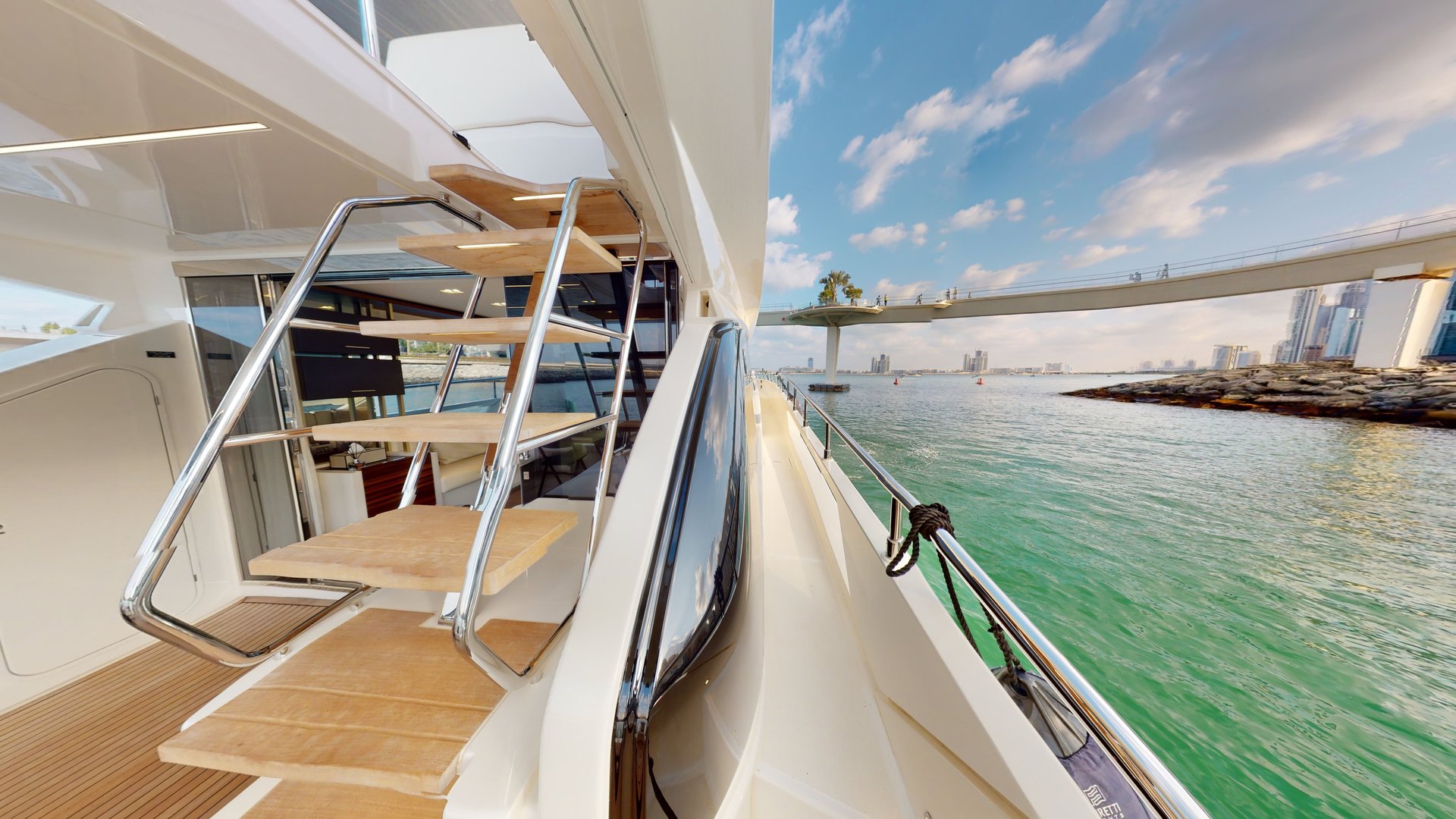 Ferretti 670 (мин 3 часа) — фото 13