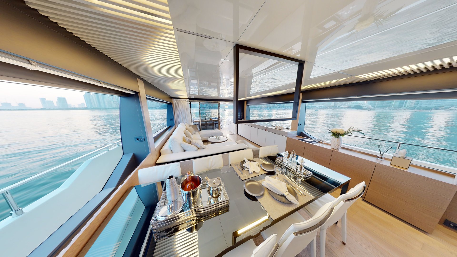 Ferretti 780 Bella III (мин 4 часа) — фото 14