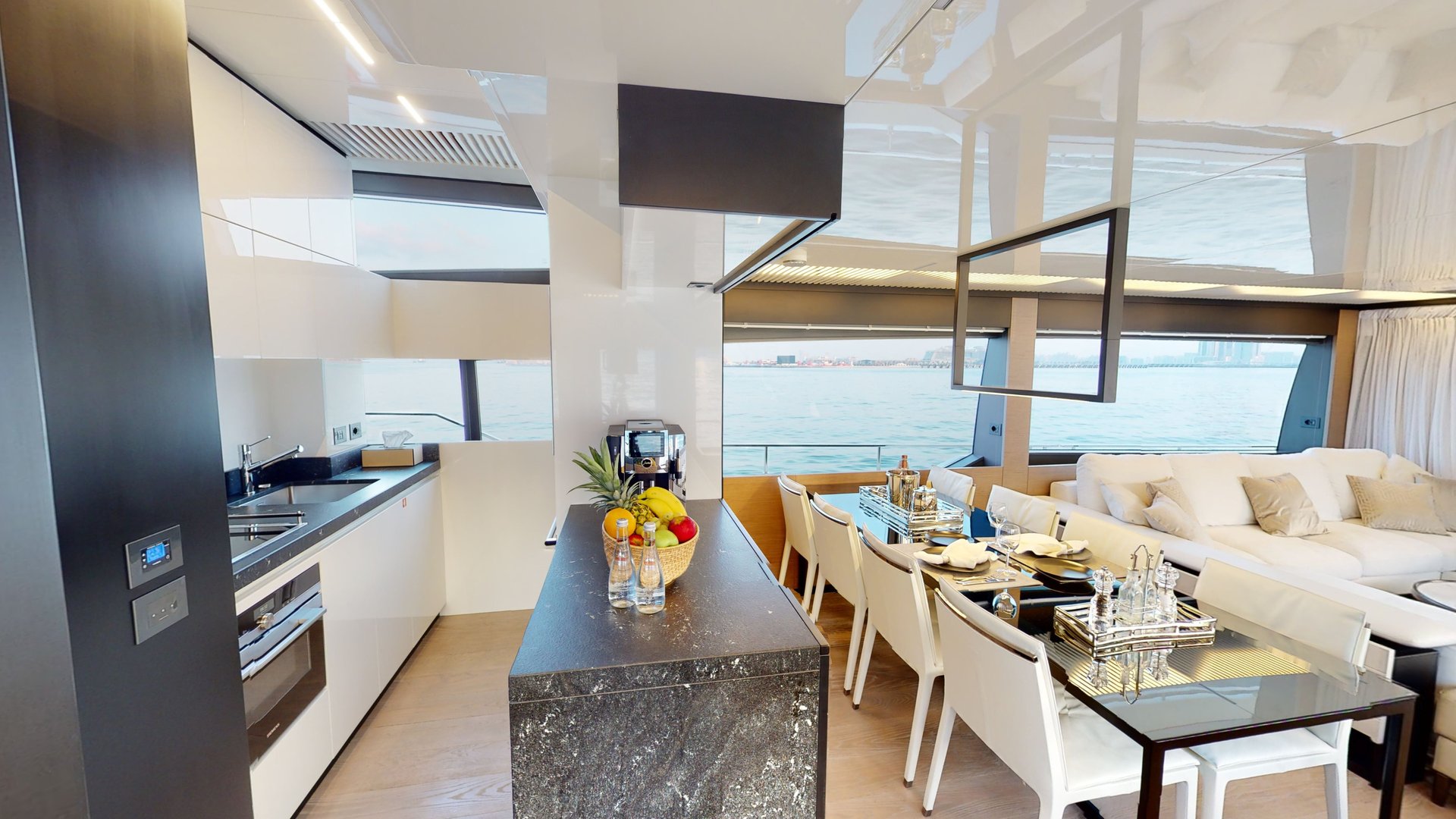 Ferretti 780 Bella III (мин 4 часа) — фото 15