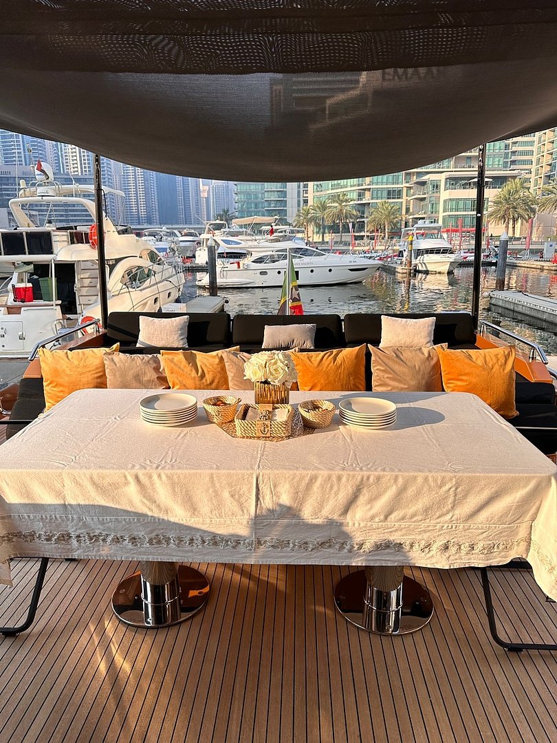 Azimut 77 WORLD TRAVELER (от 3 часов) — фото 10