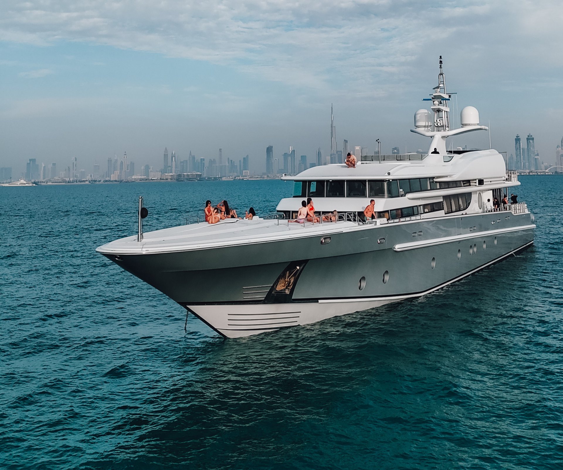Feadship 164ft RANA (от 6 часов, в некоторых случаях от 4) — фото 6