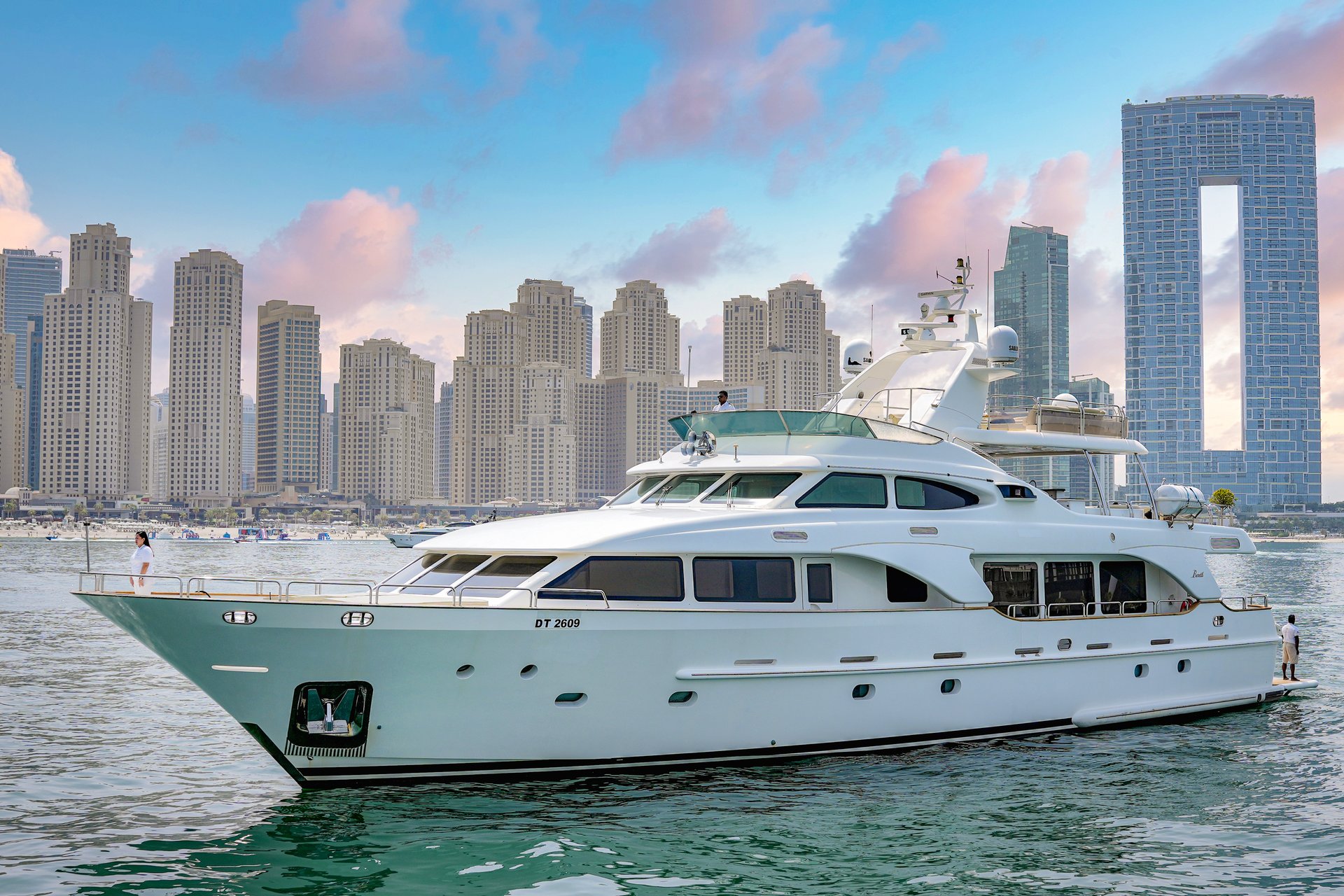 Benetti 110 (минимум 3 часа) — фото 2